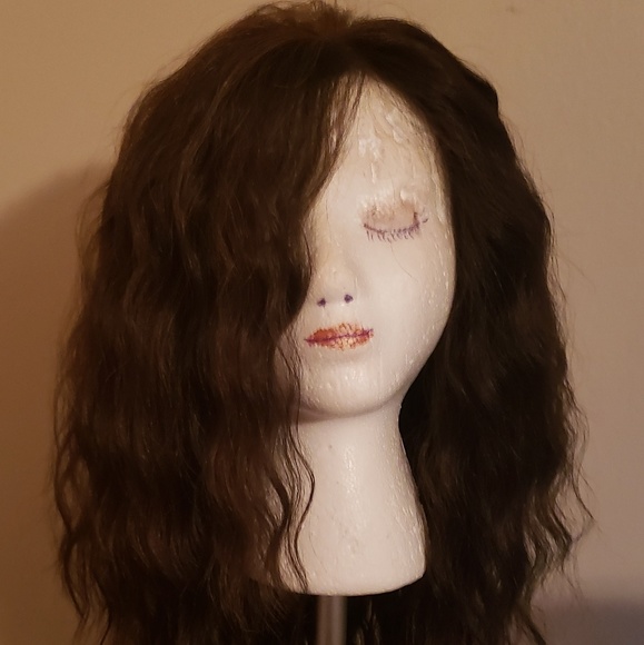 Vivica Fox Wig, synthetic, NWOT - Picture 1 of 8